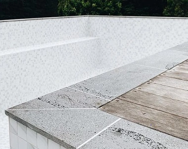 bluestone pool coping with a bevel edge